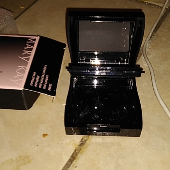 Mini Compact - Picture 2 of 3